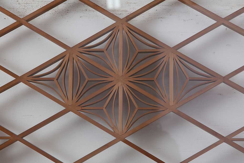 ビンテージ建具　昭和中期　曲線を用いた文様が目を引く組子入りガラス戸2枚セット(引き戸、建具)(R-044211)