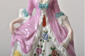 中古　イタリア　ドイツ　Richard Ginori(リチャードジノリ)など　フィギュリンセット(ディスプレイ、ベネチアンガラス?)(R-044214)