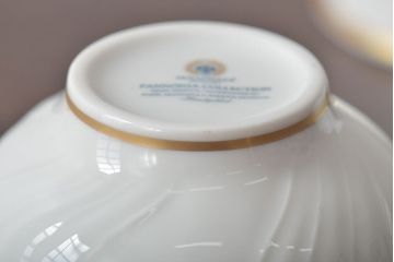 中古　ハンガリー　HOLLOHAZA(ホロハーザ)　Pannonia(パノニア)　カップ&ソーサー4客セット(洋食器)(R-044217)