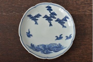 古民具・骨董　江戸期　古伊万里　藍九谷　松と鴎　変形皿2枚(中皿、和食器)(R-044225)