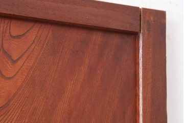 アンティーク建具　大正昭和初期　総ケヤキ材一枚板!　漆塗り　力強い杢目が魅力の板戸2枚セット(帯戸、引き戸、建具)(R-044237)