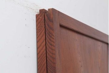 アンティーク建具　大正昭和初期　総ケヤキ材一枚板!　漆塗り　力強い杢目が魅力の板戸2枚セット(帯戸、引き戸、建具)(R-044237)