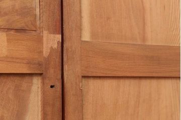 アンティーク建具　大正昭和初期　総ケヤキ材一枚板!　漆塗り　力強い杢目が魅力の板戸2枚セット(帯戸、引き戸、建具)(R-044237)