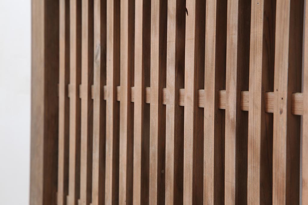 アンティーク建具　和製アンティーク　明治大正期　和モダンスタイルにぴったりな格子帯戸2枚セット　(R-044240)