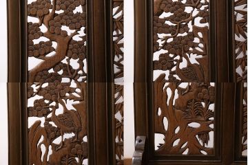 ヴィンテージ建具　松竹梅の透かし彫りが目を引く凝った造りの衝立(つい立て、パーテーション、ビンテージ)(R-044244)