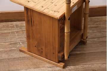 中古　梅里竹芸　素朴で温かみを感じる竹製のチェア(椅子、飾り台)(R-044246)