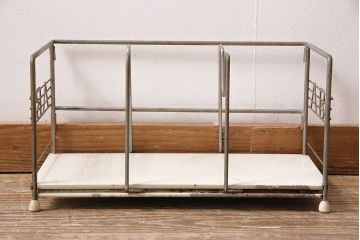 レトロ雑貨　和製ビンテージ　昭和中期　鉄製　ABCのアイアン細工が目を惹く本立て(ブックエンド)(R-044249)