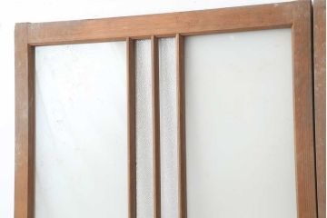 レトロ建具　すりガラス入り　昭和レトロな雰囲気漂うガラス戸2枚セット(引き戸、建具)(R-044254)