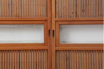 アンティーク建具　昭和初期　腰板ケヤキ材　裏障子付き　格子戸4枚セット(帯ガラス戸、引き戸、建具)(R-044260)