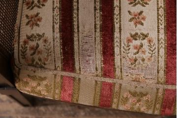 中古　DREXEL HERITAGE(ドレクセルヘリテイジ)　TRIUNE(トライユン)　高級感漂うケインバックチェア(アームチェア、籐張り肘掛け椅子)(定価約25万円)(R-044261)