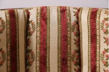 中古　DREXEL HERITAGE(ドレクセルヘリテイジ)　TRIUNE(トライユン)　高級感漂うケインバックチェア(アームチェア、籐張り肘掛け椅子)(定価約25万円)(R-044262)