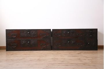 アンティーク家具　明治期　極上美品!　漆塗り　上手物　前面中桐材　透かし金具が繊細で存在感溢れる重ね佐渡箪笥(八幡箪笥、衣装箪笥、引き出し、桐箪笥、桐たんす)(R-044263)