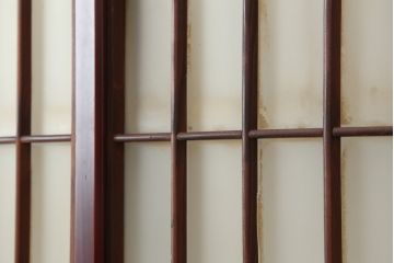 アンティーク建具　和製アンティーク　大正昭和初期　大正ロマン　上手物!赤褐色の木肌が美しいガラス戸4枚セット(引き戸、建具)(R-044273)