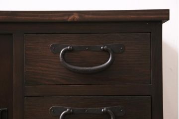 ラフジュ工房オリジナル　明治期　古建具リメイク　引き出し・脚付き　透かし彫りの意匠がアクセントになるローボード(収納棚、戸棚、テレビ台、テレビボード)(R-044276)