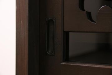 ラフジュ工房オリジナル　明治期　古建具リメイク　引き出し・脚付き　透かし彫りの意匠がアクセントになるローボード(収納棚、戸棚、テレビ台、テレビボード)(R-044276)