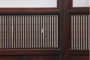 アンティーク建具　和製アンティーク　大正期　裏障子付き　いぶされたような色合いが味わい深い格子戸4枚セット(ガラス帯戸、格子帯戸、引き戸、建具)(R-044285)