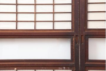 アンティーク建具　和製アンティーク　大正期　裏障子付き　いぶされたような色合いが味わい深い格子戸4枚セット(ガラス帯戸、格子帯戸、引き戸、建具)(R-044285)