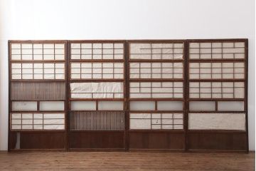 アンティーク建具　和製アンティーク　大正期　裏障子付き　いぶされたような色合いが味わい深い格子戸4枚セット(ガラス帯戸、格子帯戸、引き戸、建具)(R-044286)