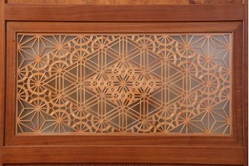 アンティーク建具　和製アンティーク　昭和中期　板部一枚板　美しい組子が目を惹く帯戸4枚セット(ガラス帯戸、組子帯戸、引き戸、建具)(R-044287)