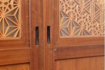 アンティーク建具　和製アンティーク　昭和中期　板部一枚板　美しい組子が目を惹く帯戸4枚セット(ガラス帯戸、組子帯戸、引き戸、建具)(R-044287)