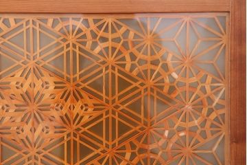 アンティーク建具　和製アンティーク　昭和中期　板部一枚板　美しい組子が目を惹く帯戸4枚セット(ガラス帯戸、組子帯戸、引き戸、建具)(R-044287)