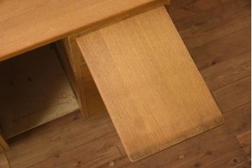 レトロ家具　昭和レトロ　昭和中期　様々な使い方ができるレトロモダンな両袖机(デスク、ワークデスク、サイドキャビネット、サイドチェスト、在宅用、在宅ワーク)(R-044289)