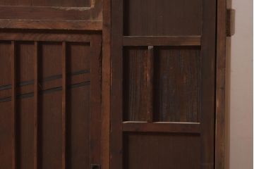 アンティーク家具　大正昭和初期　レトロな雰囲気と凝ったデザインが魅力的な下駄箱(収納棚)(R-044292)