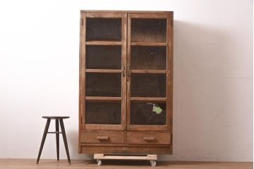 アンティーク家具　昭和初期　ナラ材　使い勝手の良いシンプルな収納棚(本箱、食器棚、キャビネット)(R-044301)