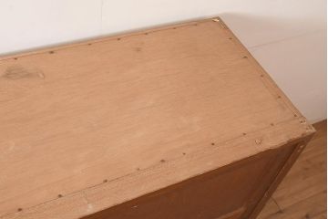 アンティーク家具　昭和中期　シンプルなデザインのレトロな戸棚(収納棚、食器棚、キャビネット)(R-044306)