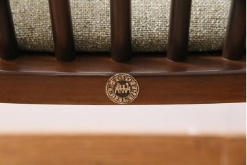 ヴィンテージ家具　和製ビンテージ　レア!TOYO FURNITURE(トーヨーファニチャー)製　ブナ材製のロッキングチェア(アームチェア)(R-044311)