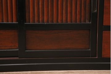 ラフジュ工房オリジナル　古建具リメイク　粋なコントラストが目を引く引き出し付きローボード(収納棚、戸棚、テレビ台、テレビボード)(R-044312)