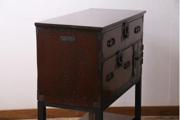 アンティーク家具　リメイク　棚付き　和洋問わずに取り入れやすい庄内箪笥箪笥サイドボード(時代箪笥、衣装箪笥、チェスト)(R-044313)