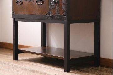 アンティーク家具　リメイク　棚付き　和洋問わずに取り入れやすい庄内箪笥箪笥サイドボード(時代箪笥、衣装箪笥、チェスト)(R-044313)