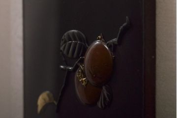 友雄造　彫金銅板　柿実詩図　額装(彫金家、作家物)(R-044318)