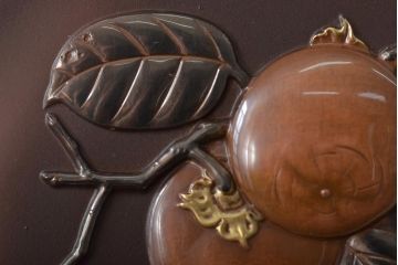 友雄造　彫金銅板　柿実詩図　額装(彫金家、作家物)(R-044318)