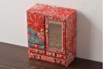 アンティーク　昭和初期　ミニチュア古布箪笥(ちりめん雛道具人形)(R-044320)