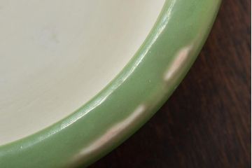 大正〜昭和初期　古い青磁植木鉢(彫刻、陽刻)(R-044326)