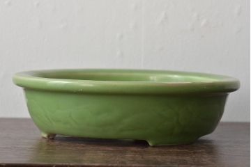 大正〜昭和初期　古い青磁植木鉢(彫刻、陽刻)(R-044326)