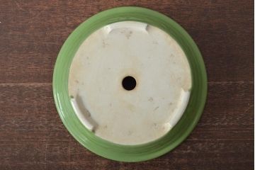 大正〜昭和初期　古い青磁植木鉢(彫刻、陽刻)(R-044326)