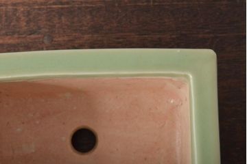 大正〜昭和初期　古い青磁植木鉢(彫刻、陽刻)(R-044330)