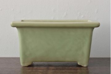 大正〜昭和初期　古い青磁植木鉢(彫刻、陽刻)(R-044330)