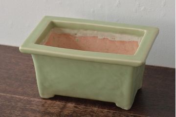 大正〜昭和初期　古い青磁植木鉢(彫刻、陽刻)(R-044330)