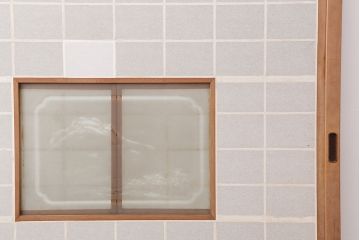 アンティーク建具　昭和初期　風情のある空間づくりにおすすめな引分猫間障子戸2枚セット(引き戸、建具)(R-044337)