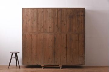アンティーク家具　シンプルで取り入れやすい木製の飾り棚(オープンラック、シェルフ)(R-044345)
