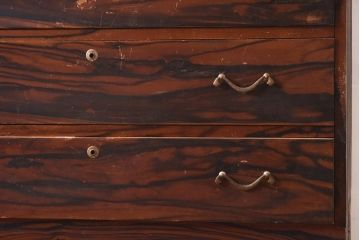 アンティーク家具　昭和初期　前面黒柿貼り　美しい縞模様が目を引く重ね箪笥(和箪笥、衣装箪笥、引き出し、チェスト)(R-044347)