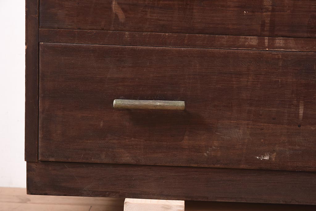 アンティーク家具　昭和初期　前面ケヤキ材　すっきりとした佇まいの和タンス(衣装箪笥、引き出し、チェスト)(R-044348)