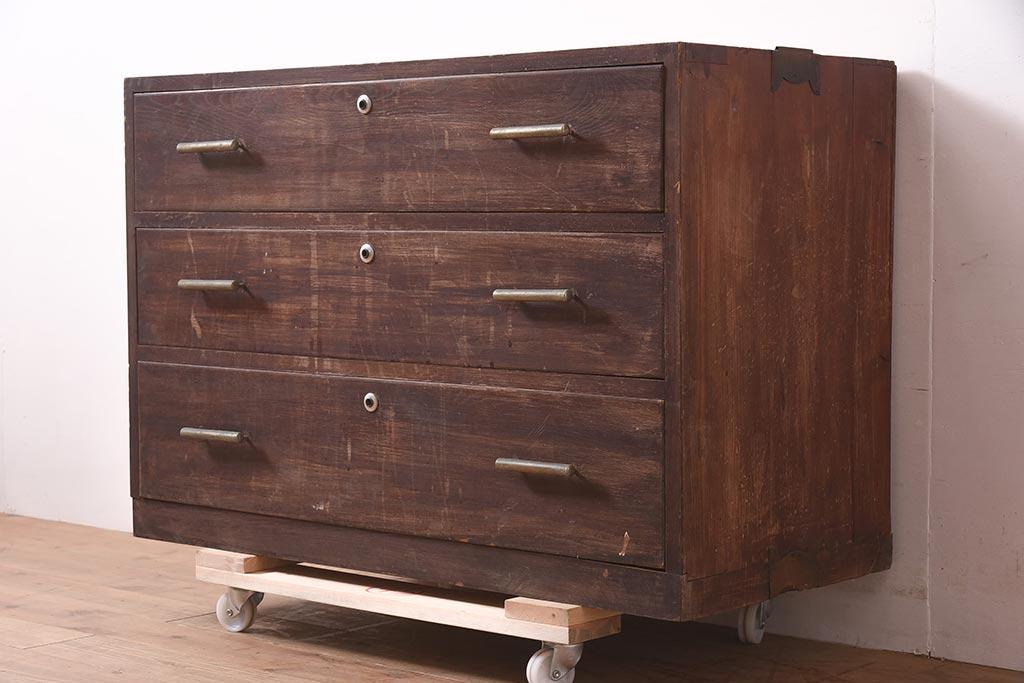 アンティーク家具　昭和初期　前面ケヤキ材　すっきりとした佇まいの和タンス(衣装箪笥、引き出し、チェスト)(R-044348)