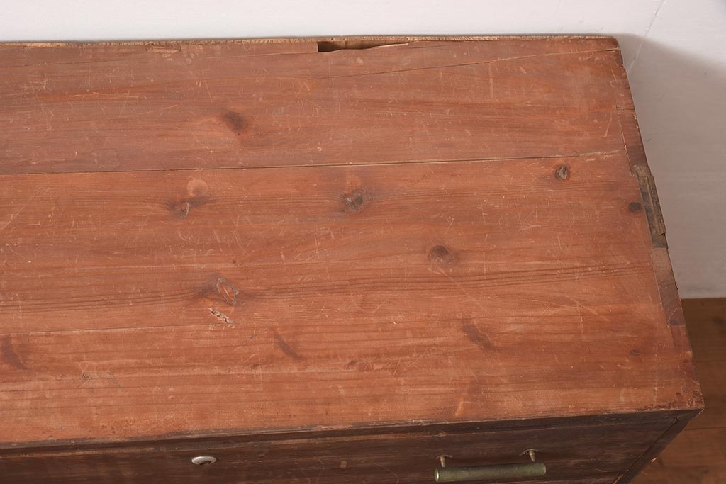 アンティーク家具　昭和初期　前面ケヤキ材　すっきりとした佇まいの和タンス(衣装箪笥、引き出し、チェスト)(R-044348)