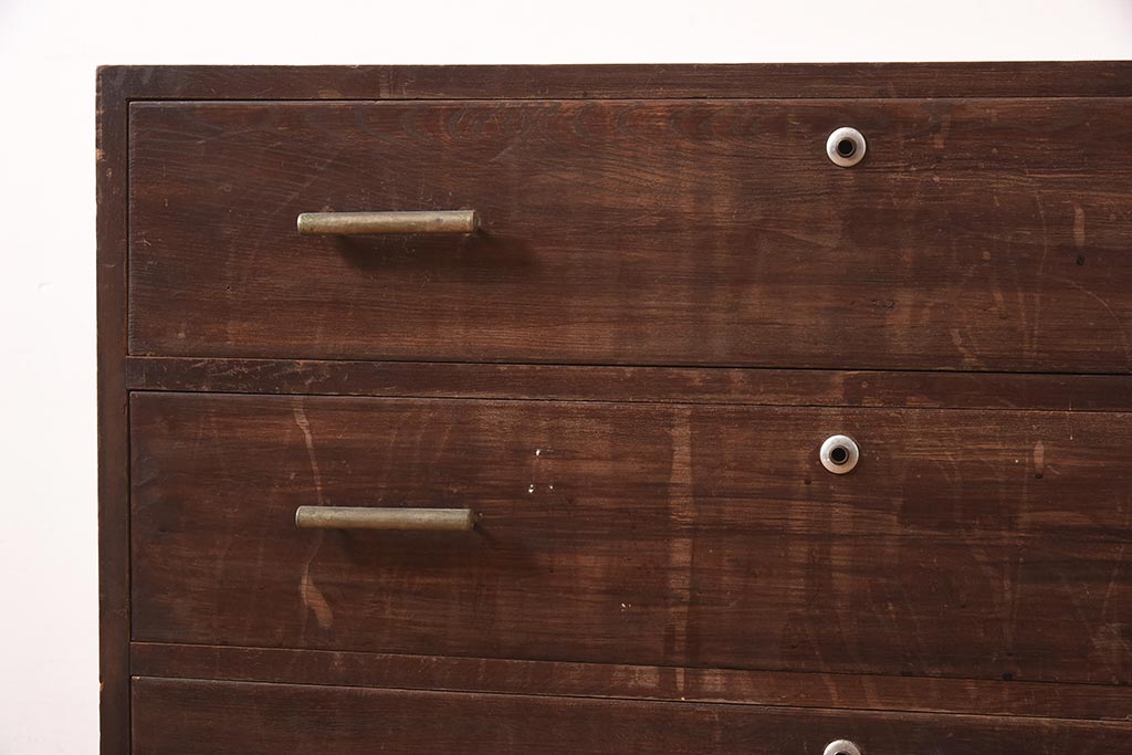 アンティーク家具　昭和初期　前面ケヤキ材　すっきりとした佇まいの和タンス(衣装箪笥、引き出し、チェスト)(R-044348)