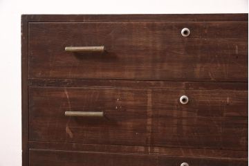 アンティーク家具　昭和初期　前面ケヤキ材　すっきりとした佇まいの和タンス(衣装箪笥、引き出し、チェスト)(R-044348)